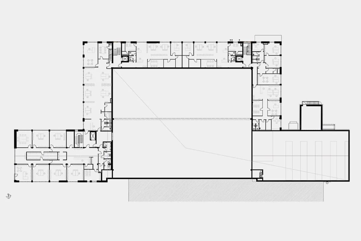 Fliegerhalle - Bild 13